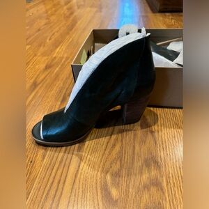 Lucky Brand Green Heels. BRAND NEW 💚